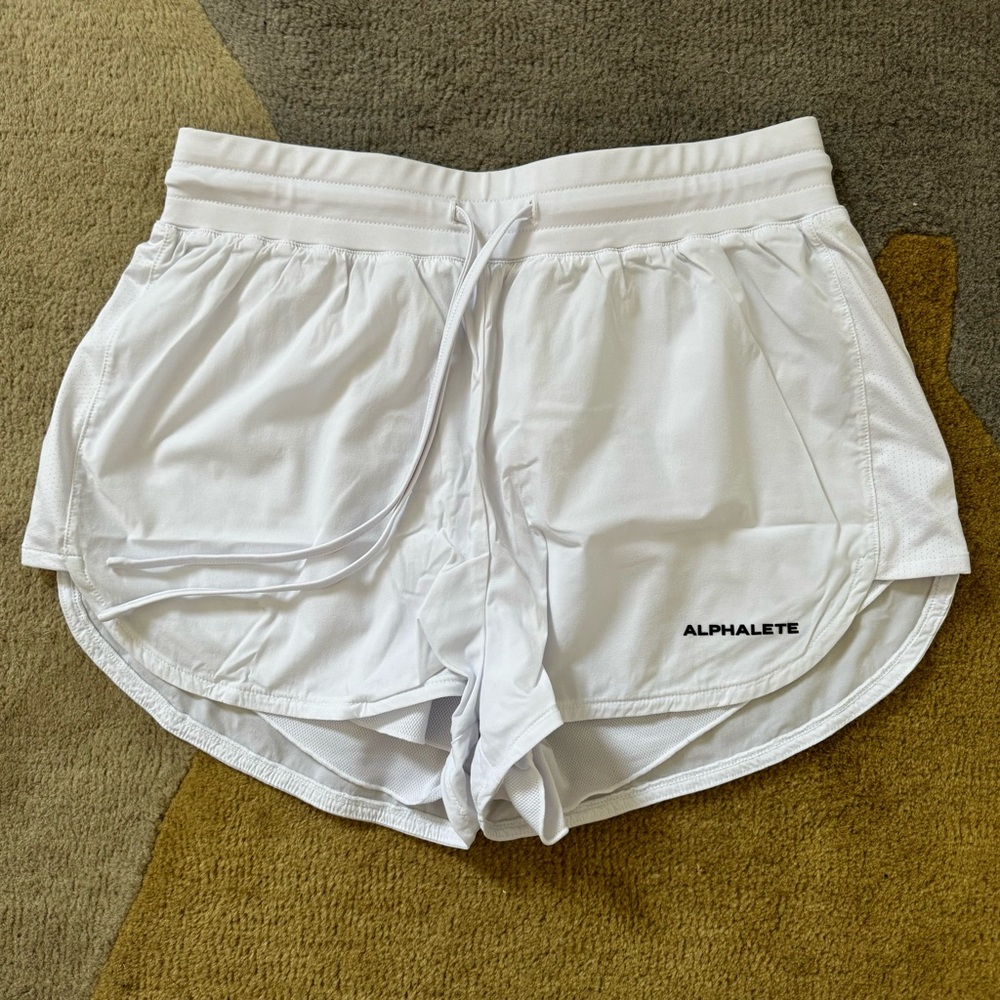 Alphalete Loose Baggy Running White Shorts - Small